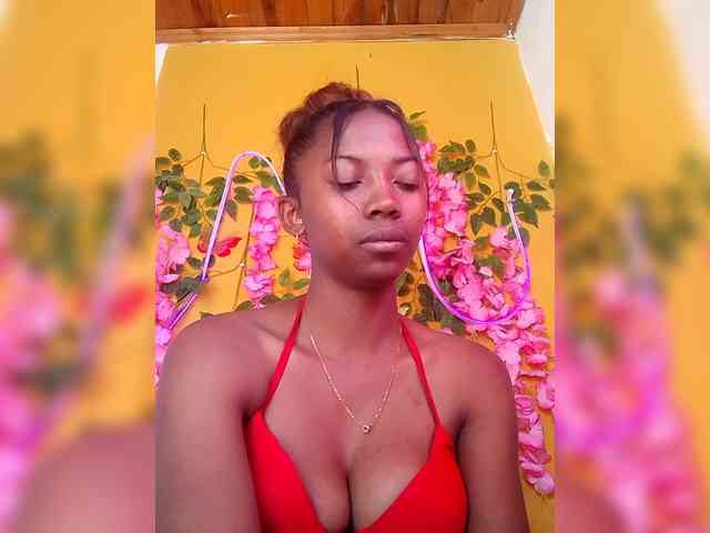 Sahsahsexy webcam