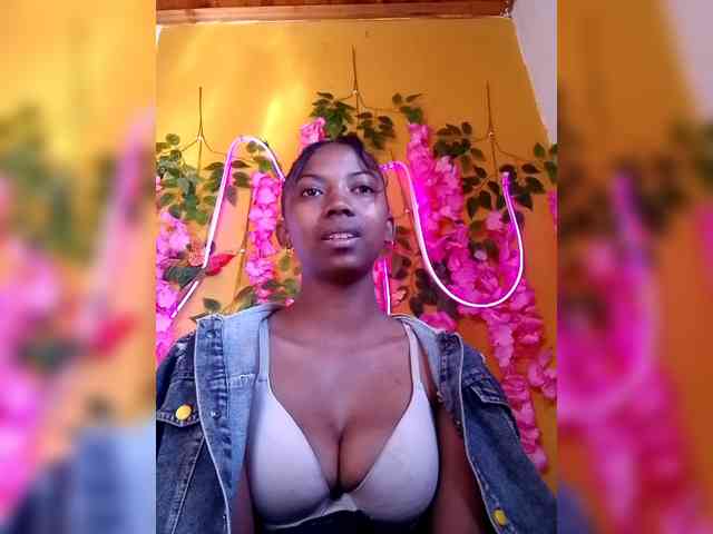 Sahsahsexy webcam