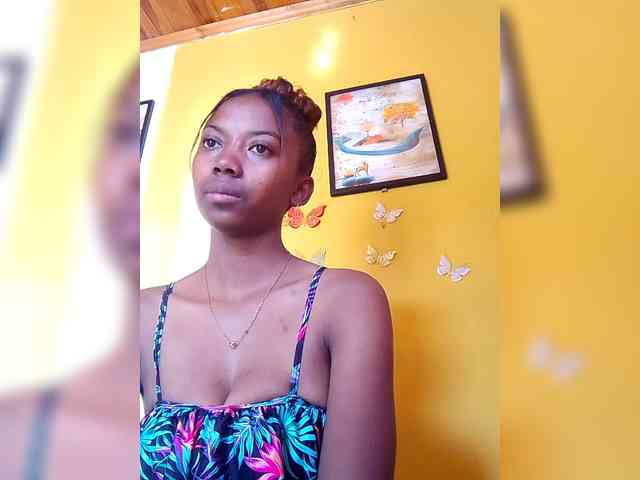 Sahsahsexy webcam