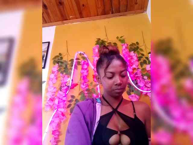 Sahsahsexy webcam