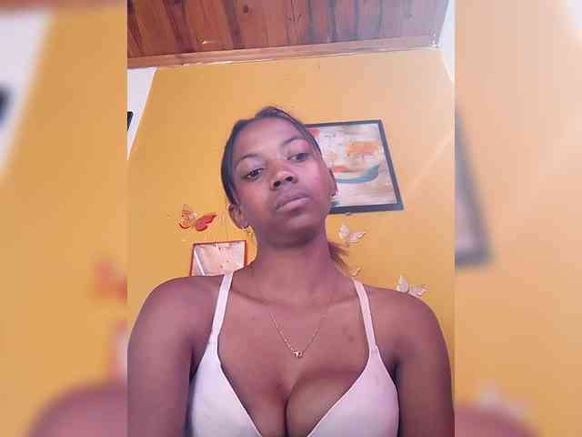 Sahsahsexy webcam