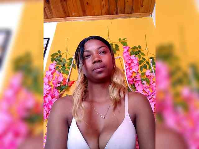 Modèle: Sahsahsexy