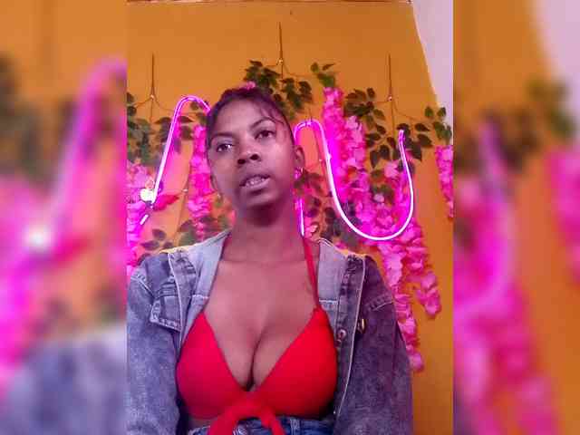 Sahsahsexy webcam