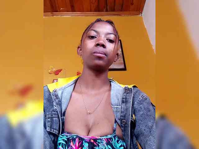 Sahsahsexy webcam
