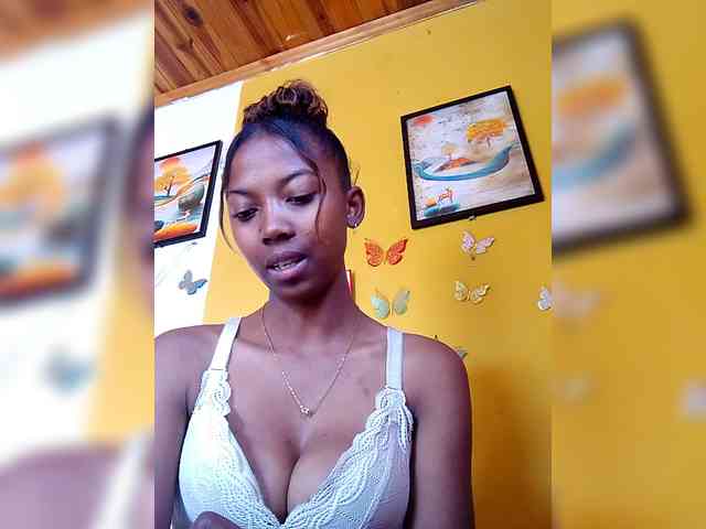 Sahsahsexy webcam