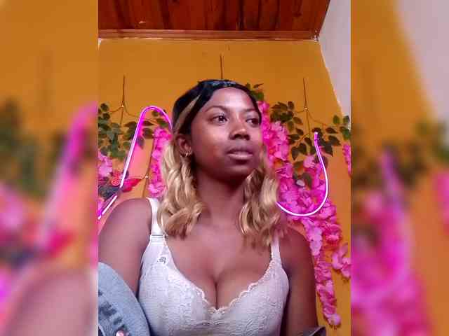 Sahsahsexy webcam