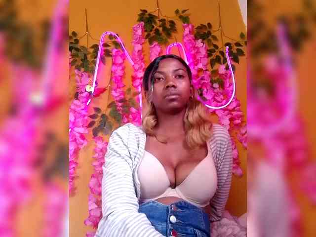 Sahsahsexy webcam