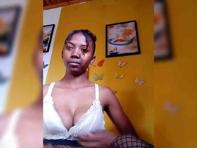 Modèle: Sahsahsexy