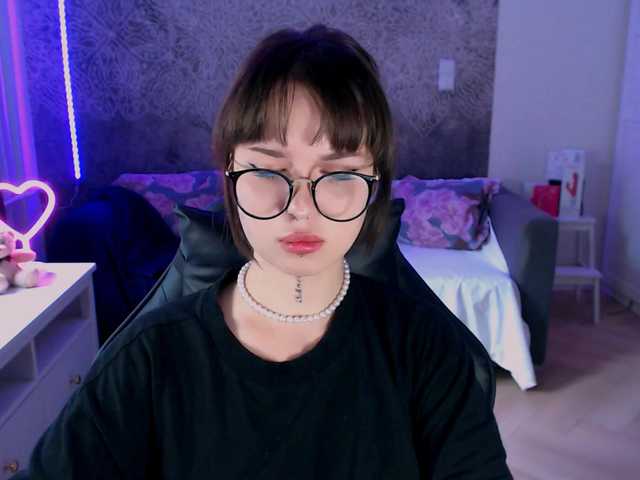 NonaWhyNot live cam on BongaCams