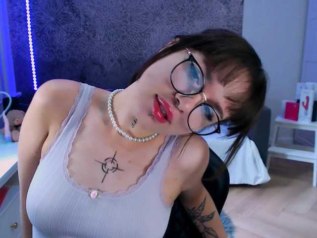 NonaWhyNot live cam on BongaCams