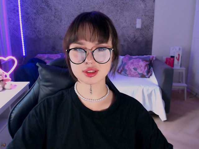 NonaWhyNot live cam on BongaCams