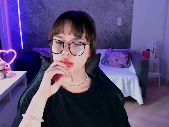 NonaWhyNot live cam on BongaCams