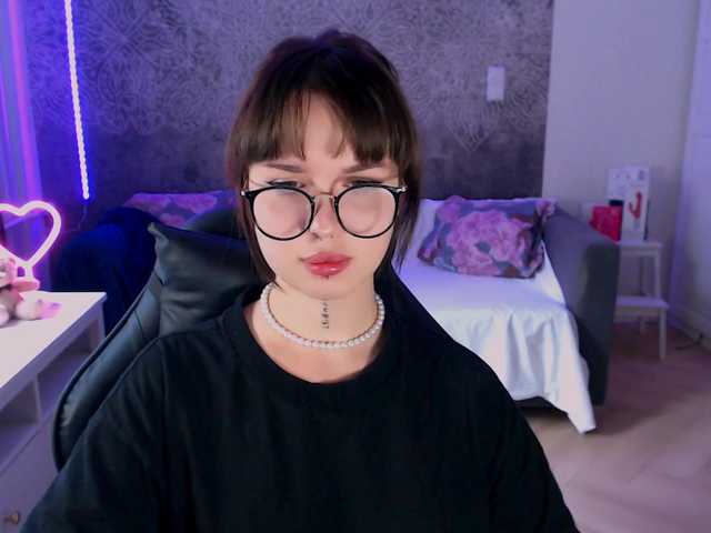 NonaWhyNot live cam on BongaCams