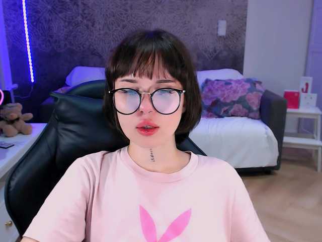 NonaWhyNot live cam on BongaCams