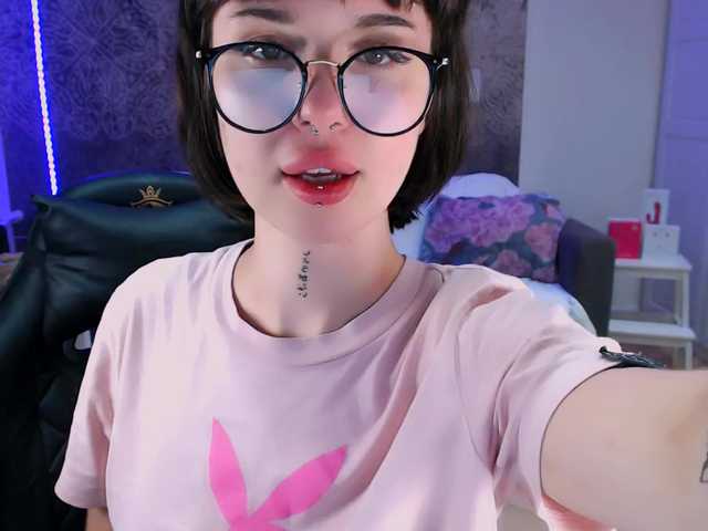 NonaWhyNot live cam on BongaCams