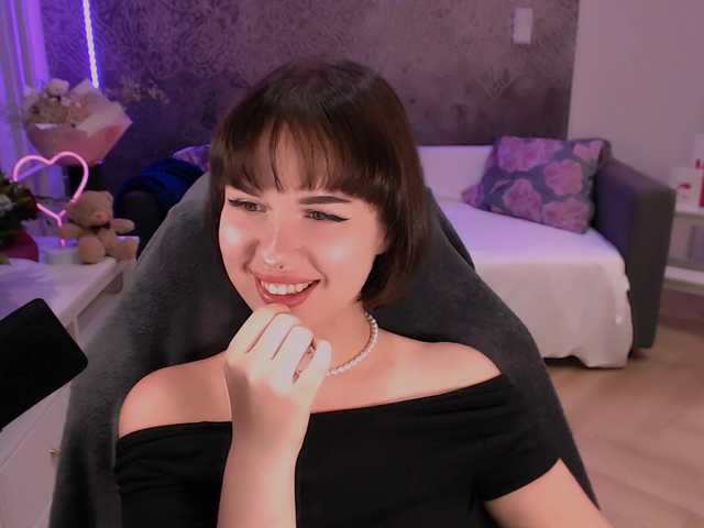 NonaWhyNot live cam on BongaCams