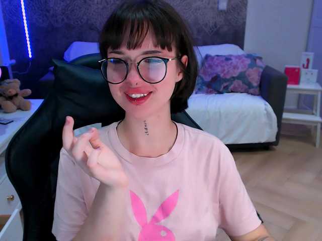 NonaWhyNot live cam on BongaCams