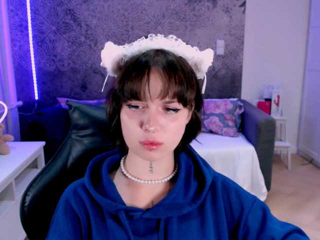 NonaWhyNot live cam on BongaCams