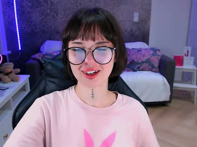 NonaWhyNot live cam on BongaCams