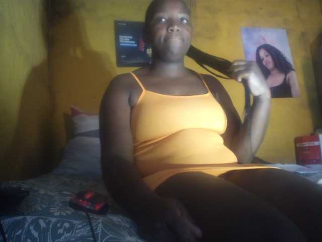 Darksandy live cam on BongaCams