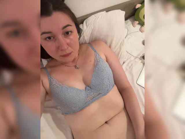 KiraTey webcam