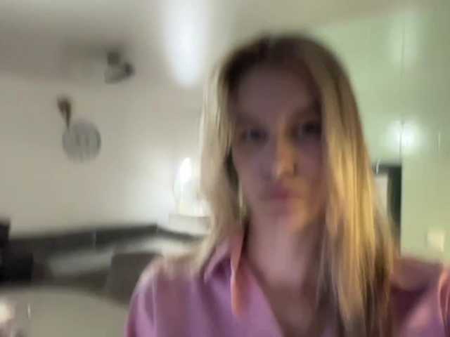 JenevaOcana live cam on BongaCams