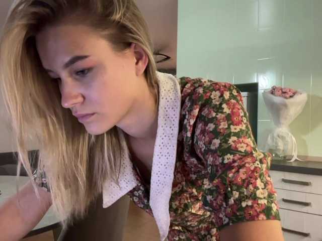JenevaOcana live cam on BongaCams