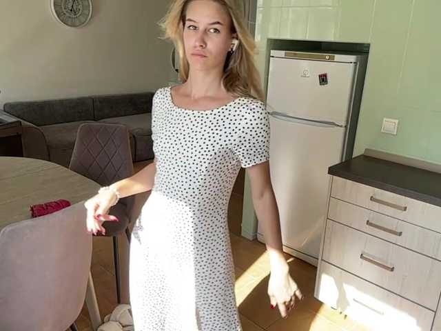 JenevaOcana live cam on BongaCams