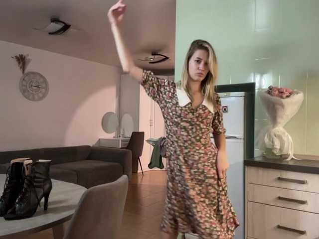 JenevaOcana live cam on BongaCams