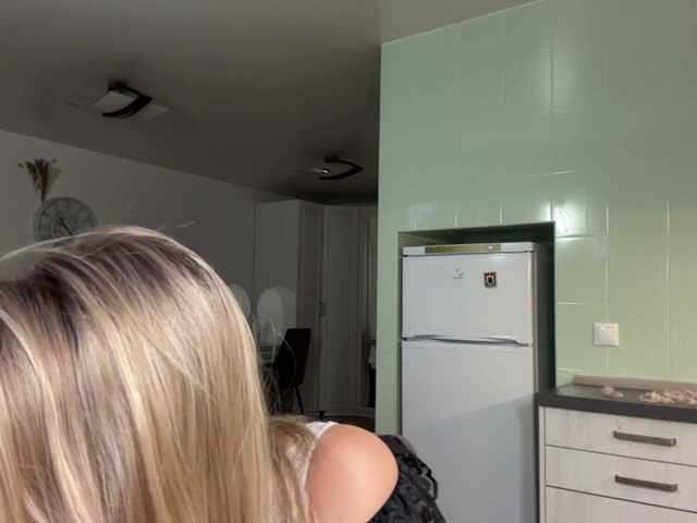 JenevaOcana live cam on BongaCams
