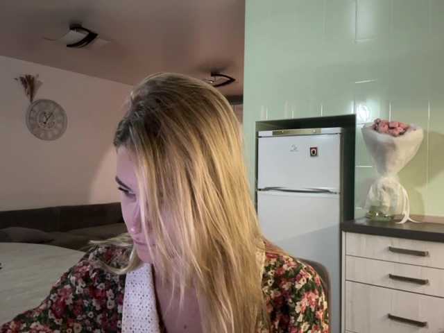 JenevaOcana live cam on BongaCams