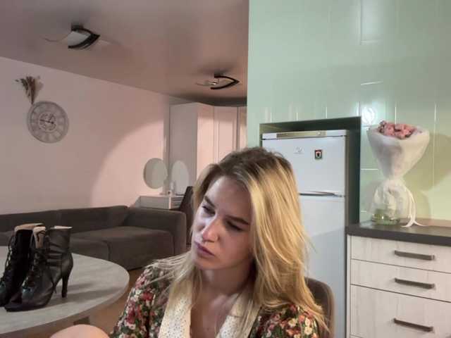 JenevaOcana live cam on BongaCams