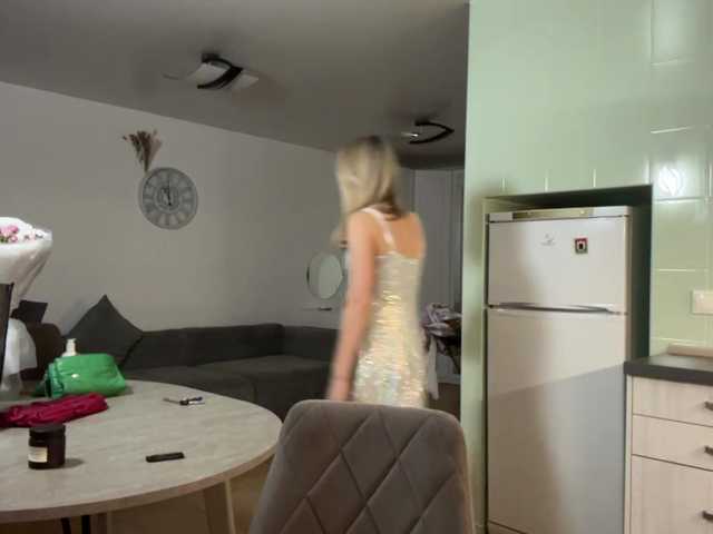 JenevaOcana live cam on BongaCams