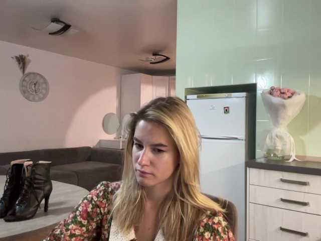 JenevaOcana live cam on BongaCams