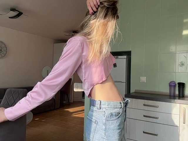 JenevaOcana live webcam show
