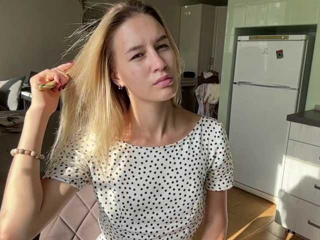 JenevaOcana live cam on BongaCams