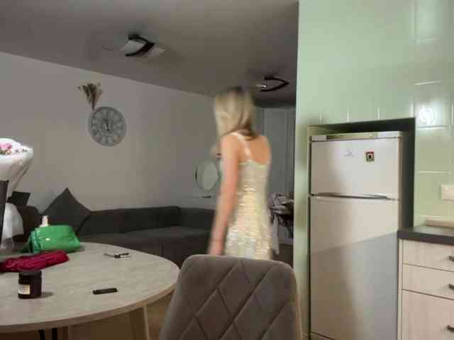 JenevaOcana webcam