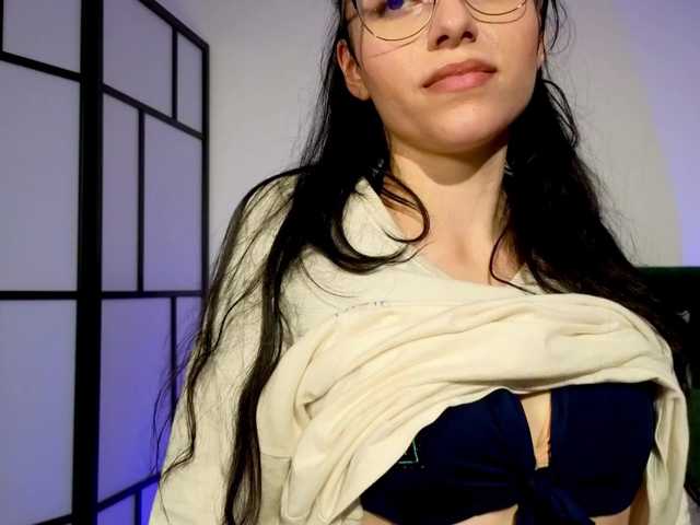 LaSquirtessa live cam on BongaCams