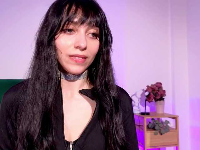 LaSquirtessa live cam on BongaCams