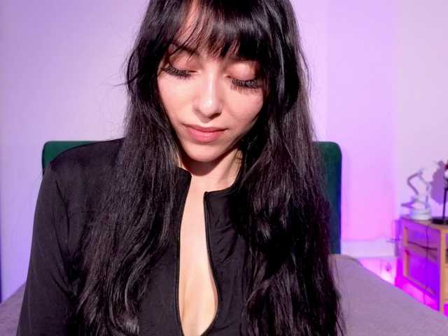 LaSquirtessa live cam on BongaCams