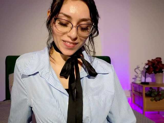 LaSquirtessa live cam on BongaCams