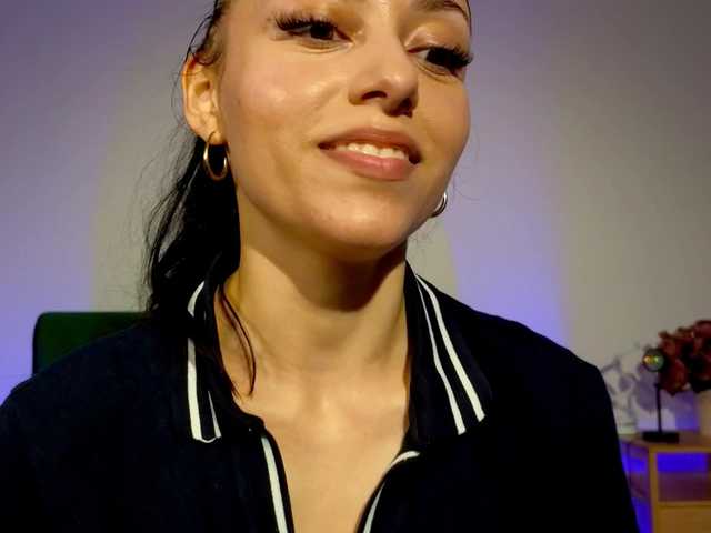 LaSquirtessa live webcam show