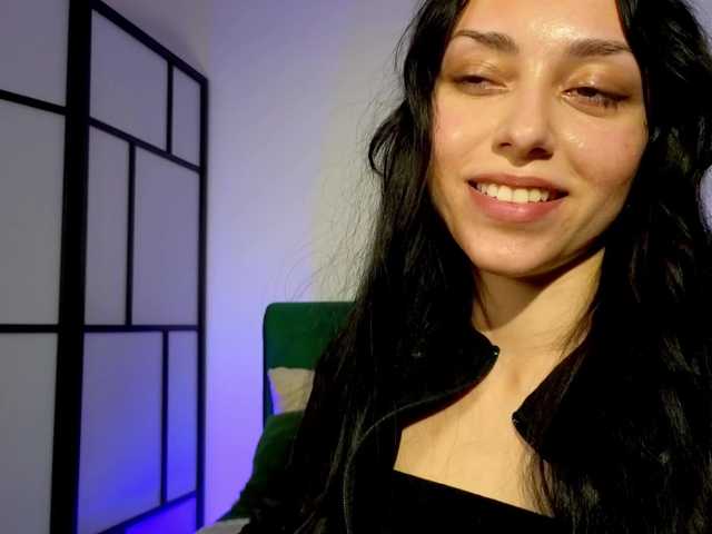 LaSquirtessa live cam on BongaCams