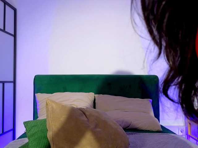 LaSquirtessa live cam on BongaCams