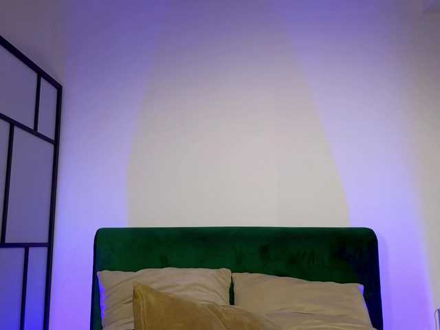 LaSquirtessa live webcam show
