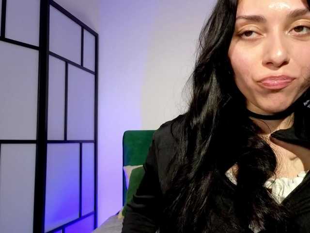 LaSquirtessa live cam on BongaCams