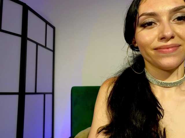 LaSquirtessa live cam on BongaCams