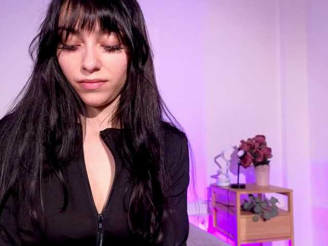 LaSquirtessa live cam on BongaCams