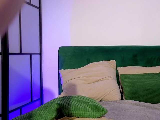 LaSquirtessa live cam on BongaCams