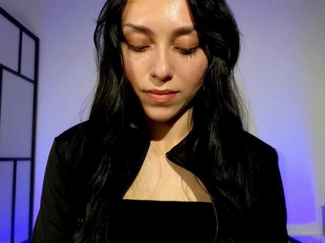 LaSquirtessa live webcam show